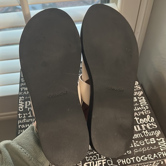 Coach sandals size 6.5 - Picture 8 of 9